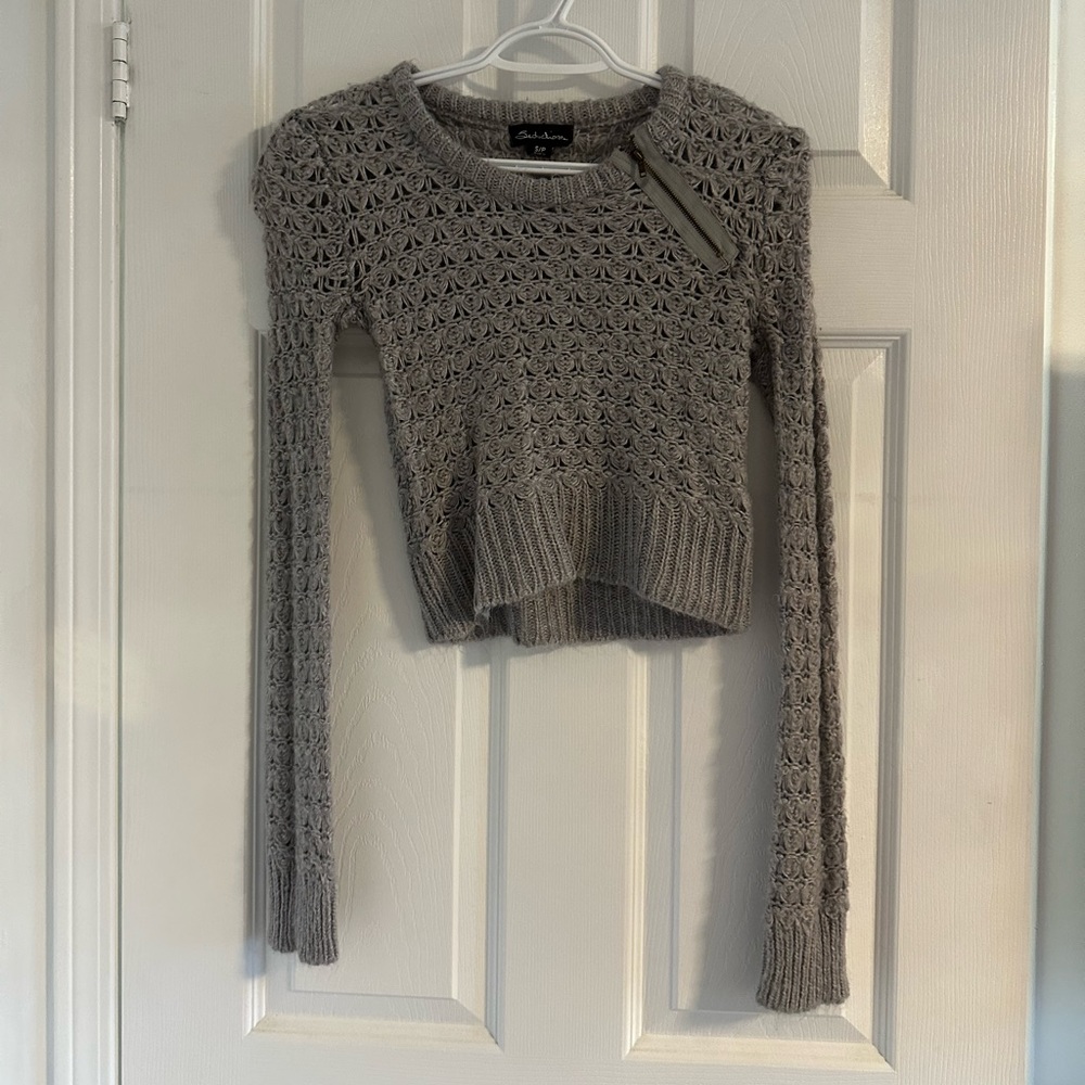 Grey sweater